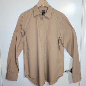 GAP Men’s Perfect Shirt Button Down | Tan Khaki | Medium Tall